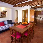 Borgo Al Cerro Apartmanhotel 4*