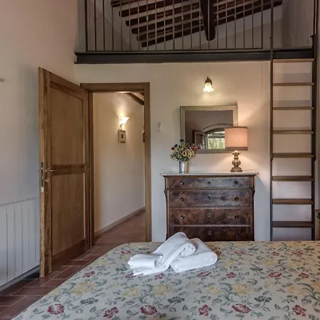 Apartahotel Borgo Al Cerro Casole dʼElsa