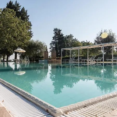 Borgo Al Cerro Apartahotel