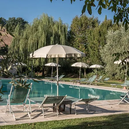 Apartahotel Borgo Al Cerro 4*