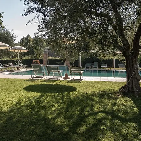 Apartahotel Borgo Al Cerro 4*