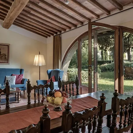 Borgo Al Cerro Aparthotel 3*