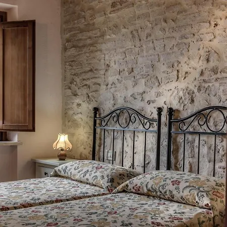 Aparthotel Borgo Al Cerro 3*