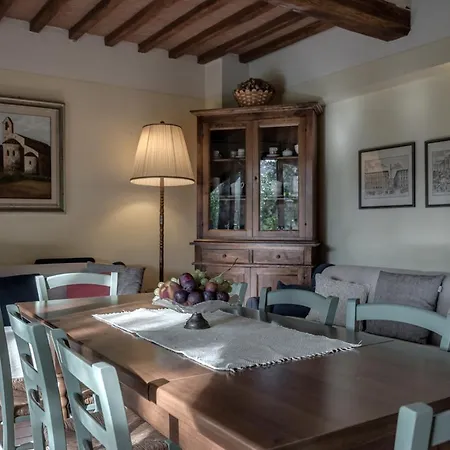 Aparthotel Borgo Al Cerro 3*
