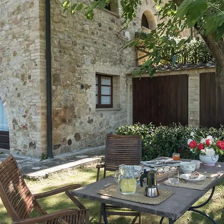 Aparthotel Borgo Al Cerro Casole d'Elsa