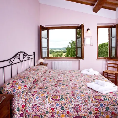 Apartahotel Borgo Al Cerro 4*