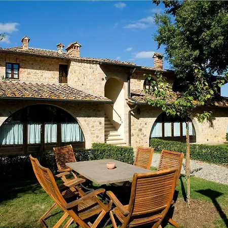 Apartahotel Borgo Al Cerro 4*