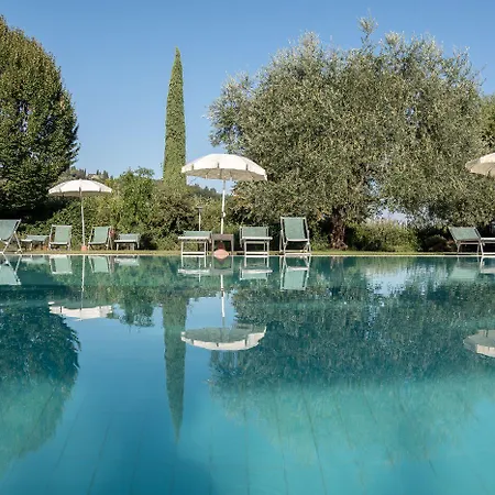 Apartahotel Borgo Al Cerro 4*