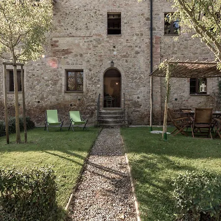 Borgo Al Cerro Casole dʼElsa